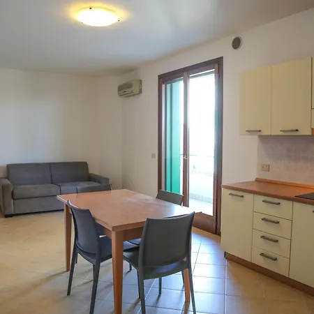 Perla Azzurra 3 Apartment Caorle