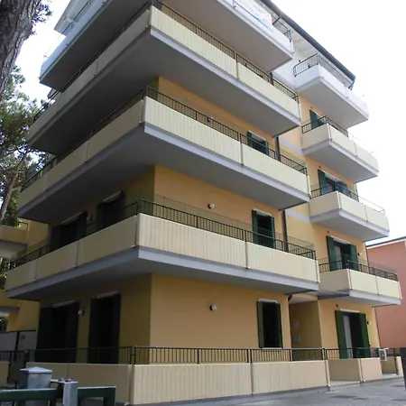 Perla Azzurra 3 Apartment Caorle